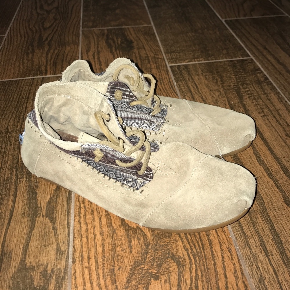 Women's Toms Suede Chukka Shoes Sz. 8.5